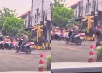 Viral Video Detik-detik Pengendara Motor di Probolinggo Diam Diatas Rel Kereta Api Hingga Tertabrak ! Diduga Alami Gangguan Mental