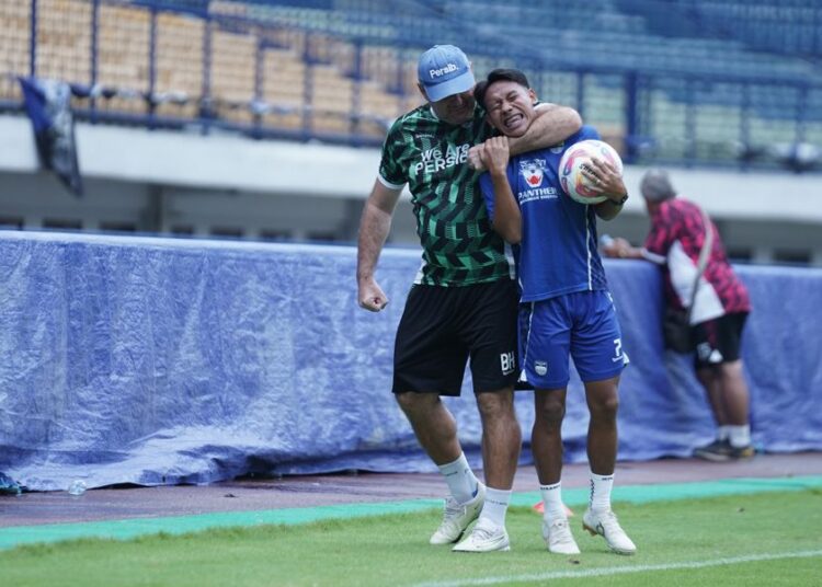 Beberapa Pemain Persib yang Humoris yang Disukai Bojan Hodak
