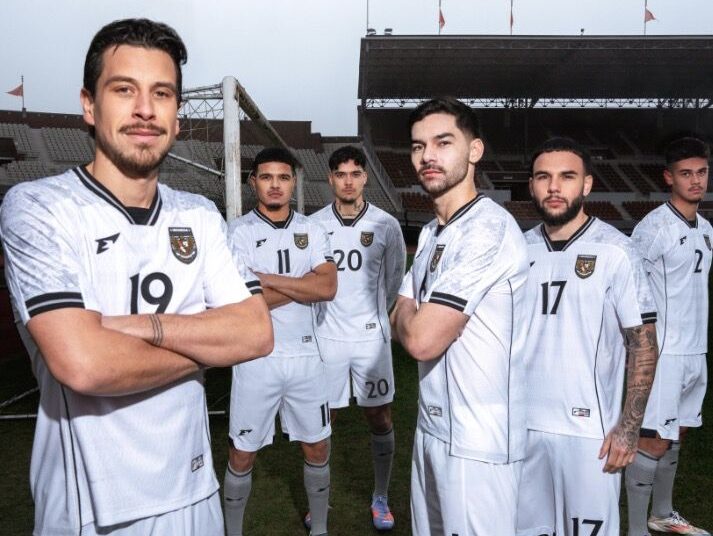 Jersey Tandang Terbaru Timnas Indonesia Rilis, Tampilan Makin Elegan !