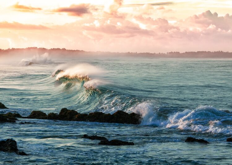 Gelombang Laut Tinggi