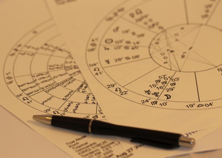 Ramalan zodiak nasib besok Kamis 6 Maret 2025 (Pixabay/Mira Cosic, Astrologer)