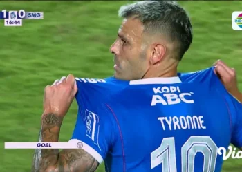 Duh ! Tyronne del Pino Sakit Terjangkit Virus Berpotensi Absen Saat Persib Lawan PSIS