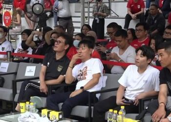 Shin Tae-yong Nobar Timnas Indonesia Dihancurkan Australia 5-1 di Jakarta, Muka STY Serius dan Tegang