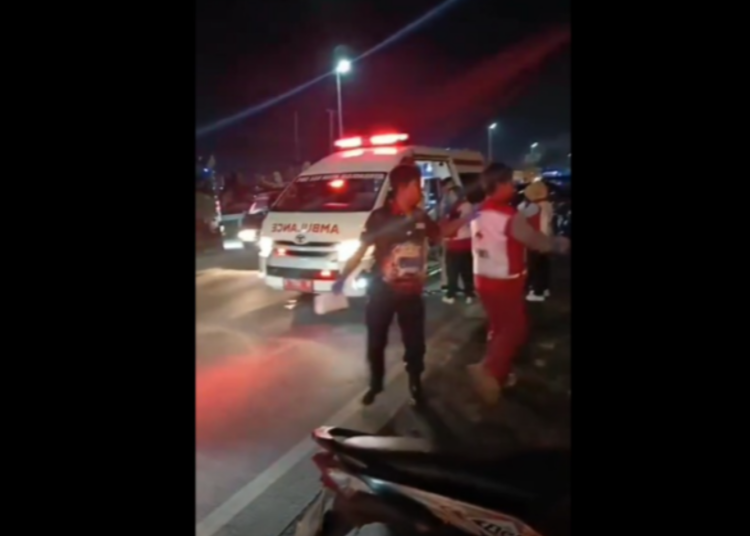 Kendaraan Roda Empat di Mojokerto Bertabrakan (TikTok)