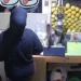 Viral Video Penjual Minuman Lemon di Cimahi Dimarahi Pelanggan Gegara Ucapkan Hati-Hati, Warganet Heran