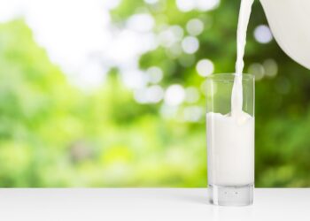 Bisa Bikin Berotot? Ini Sederet Manfaat Susu Sapi bagi Kesehatan