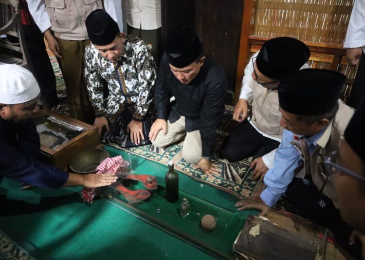 Rumah Keramat Eyang Hasan Maolani