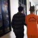 Polisi Bekuk Pencuri, Aksinya Terekam Kamera CCTV Toko