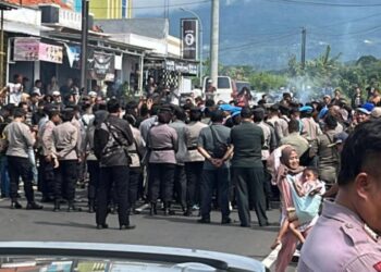 Ratusan Warga Kuningan Ngamuk Tolak Rumahnya Disita, Protes Karena Proses Lelang Tak Transfaran