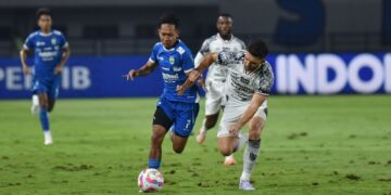 SEDANG BERLANGSUNG Persita vs Persib Bandung Berikut Link Live Streamingnya KLIK DISINI !/ Persib.co.id