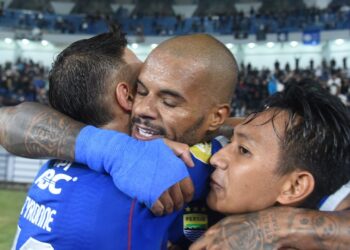 Persib Bandung vs Port FC (persib.co.id)