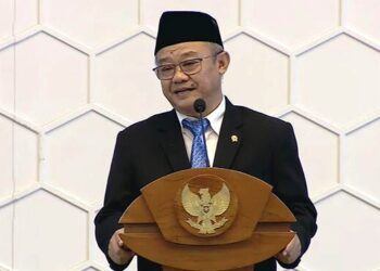 Berbeda dengan Dedi Mulyadi, Mendikdasmen Bolehkan Wisuda Sekolah, Ini Syaratnya