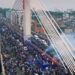Bobotoh Persib Asal Cililin yang Jatuh di Flyover Pasupati Saat Konvoi Belum Meninggal Tapi Kondisinya Mengkhawatirkan