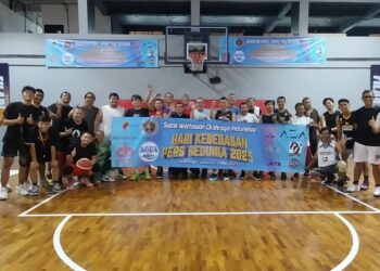 Turnamen Basket Siwo PWI Pusat 3×3 Dimeriahkan Puluhan Wartawan dan Selebritis