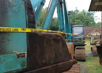 Polisi Kejar Dalang Tambang Pasir Ilegal Cidadap Tasikmalaya, 4 Alat Berat Diamankan