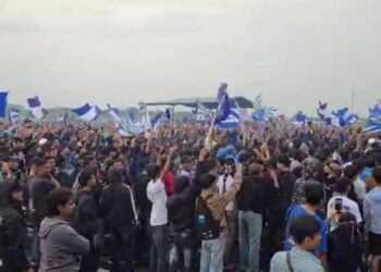 Persib Juara, Ribuan Bobotoh di Tasikmalaya Rayakan Kemenangan di Tengah Guyuran Hujan Lebat