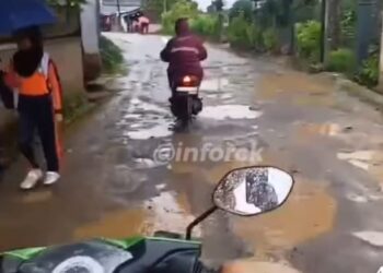 Viral, Mirisnya Kerusakan Jalan Cangkuang Rancaekek, Ini Tanggapan Kades