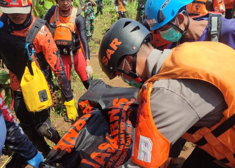 Tim SAR Akhirnya Temukan Jasad Wildan, Korban Tenggelam di Sungai Cikidang Ciamis