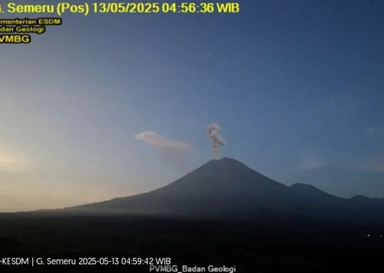 Gunung Semeru Erupsi, Letusan Capai 1 Kilometer, Status Masih Level Waspada