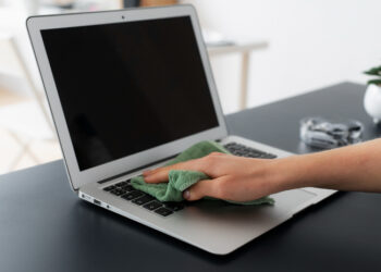 Gini Cara Memperbaiki Laptop Tiba-Tiba Mati, Jangan Langsung Diservis!