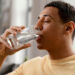 Wow! Ini Manfaat Tidak Terduga dari Minum Air Putih yang Cukup, Bisa Cerahkan Kulit?