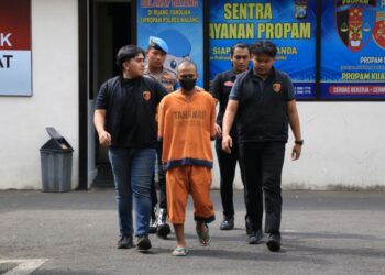 Rebutan toilet di Malang (POlres Malang)