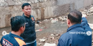 Geger Penemuan Jasad Bayi Laki-laki Dikira Boneka di Sungai Cipageran, Cimahi Utara