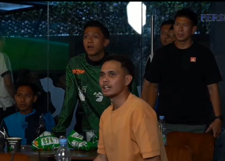 Video Para Pemain Persib Lompat Kegirangan Saat Nobar Persik vs Persebaya, Langsung Bersorak Usai Gol Ramiro Fergonzi