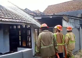 Kebakaran hebat di Desa Mundusewu, Kecamatan Bareng, Kabupaten Jombang (Isitmewa)