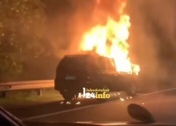 Insiden di Tol Padaleunyi, Nissan X-Trail Tiba-Tiba Terbakar, Ini Kronologinya