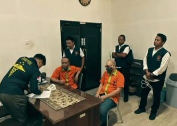 Mantan Kapolres Sukabumi Berhasil Ungkap Kasus Korupsi Jalan di Gorontalo, Serahkan 2 Tersangka ke Kejati