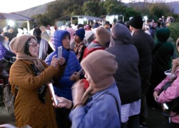 Ribuan Wisatawan Domestik dan Asing Serbu Gunung Bromo