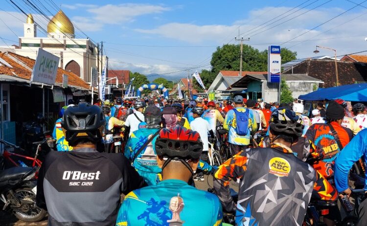 4.000 Goweser Pulau Jawa Meriahkan Fun Bike Ika Spensangi
