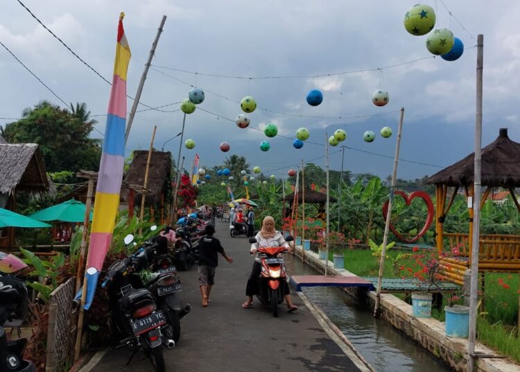 Objek wisata Pipir Cai di Desa Cikupa, Kecamatan Darma, Kabupaten Kuningan.