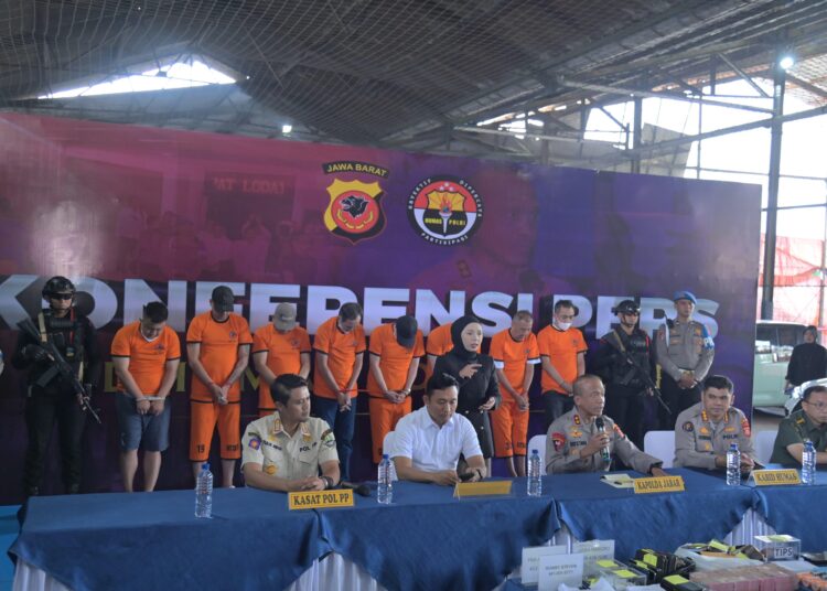 Judi Kasino Berkedok Tempat Futsal dan Biliard di Bandung, Kapolda Sebut 44 Resmi Tersangka