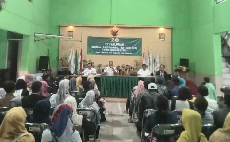 Ketika Keluarga Penerima Manfaat di Desa Cinunuk Sumringah Dapat BLT DD