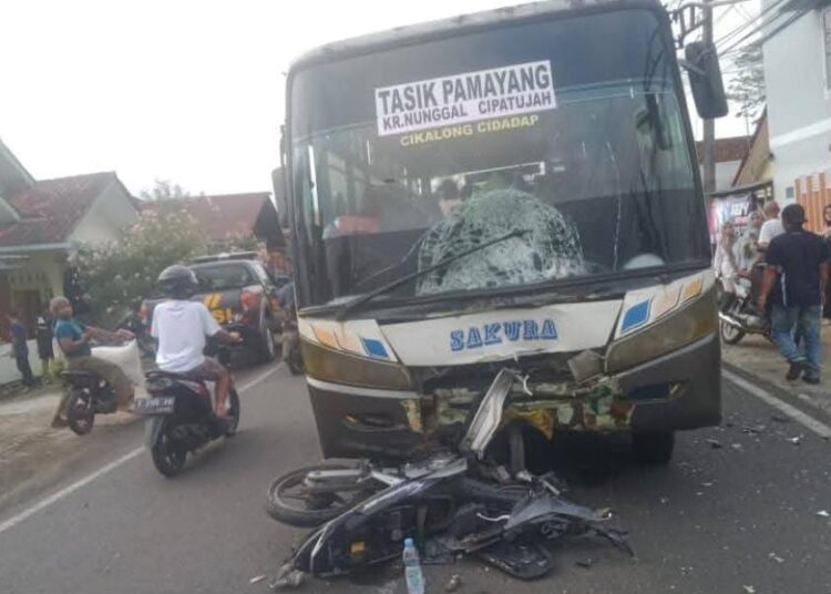 Kecelakaan Maut Bus vs Motor di Karangnunggal Tasikmalaya, Pemotor Tewas di Lokasi Kejadian