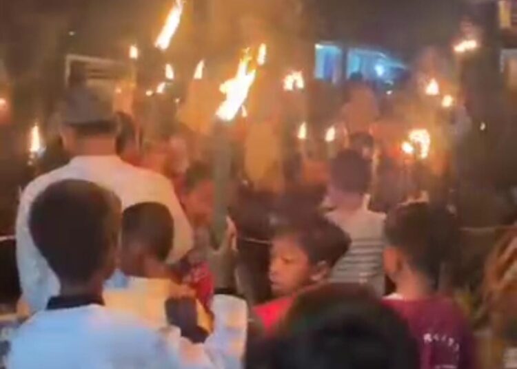 Ribuan Warga Meriahkan Pawai Obor Sambut Tahun Baru Islam 1447 H
