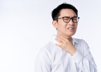 Banyak yang Gak Tahu, Ini Penyebab Sakit Saat Menelan, Apa Saja?