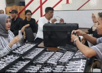 DPD PSI Kota Bandung Gelar Cek Kesehatan Mata dan Bagikan Kacamata Gratis