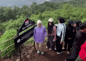 Gunung Padakasih, Puncak Tertinggi di Cimahi yang Sedang Ramai Dikunjungi