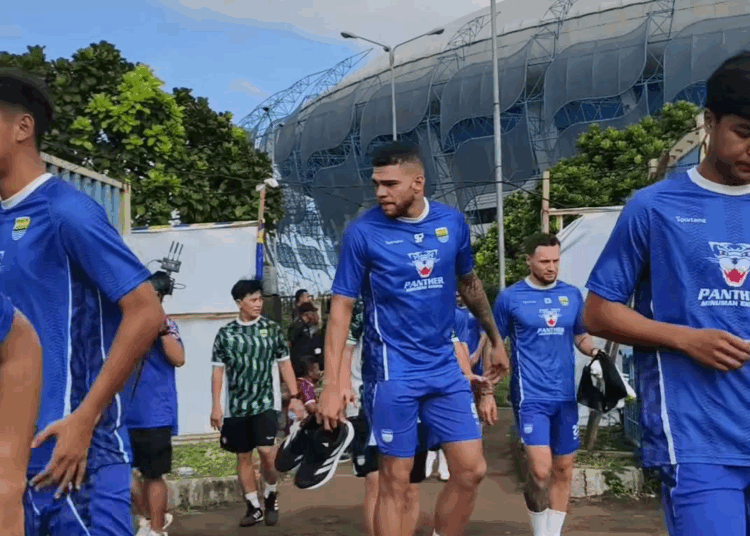 Persib Bandung Mulai Latihan Perdana, Tujuh Pemain Baru Turun ke Lapangan