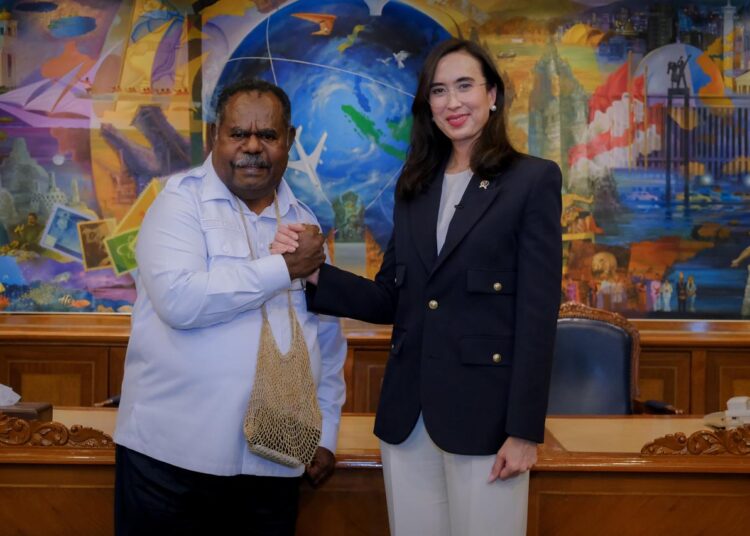 Tiga Langkah Strategis Kementerian Pariwisata Tangani Isu Tambang Nikel di Raja Ampat