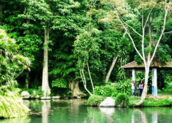 Mengenang Abah Enjen, Kuncen Wisata Darmaloka Kuningan, Peraih Kalpataru