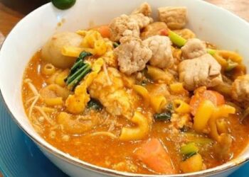 Ini 6 Tempat Seblak Populer di Bandung yang Selalu Ramai Pembeli, Tak Pernah Sepi !