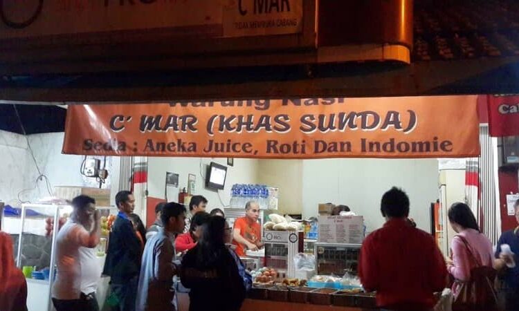 5 Warung Legendaris di Bandung yang Tetap Laris Meski Sederhana