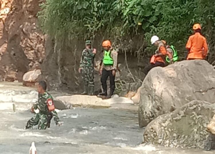 Tim SAR Masih Mencari Oden Sumantri, ASN Kemendagri yang Terseret Banjir Bandang di Bogor