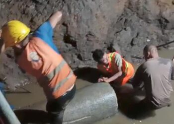 Pipa PDAM Tirta Sukapura Jebol Terkena Alat Berat Proyek Jalan, Ini Akibatnya