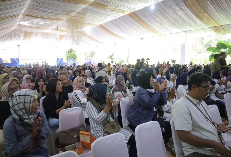 Pelatihan Literasi Digital dan Keuangan Bagi Pelaku UMKM di Kuningan