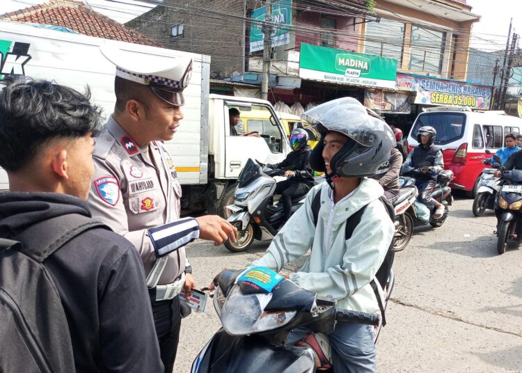 Puluhan Pengendara Terjaring Operasi Patuh Lodaya 2025 di Garut